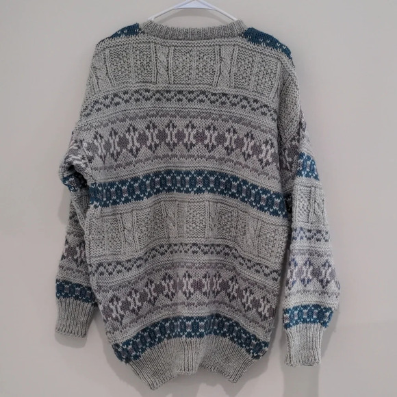 Tam O'Shanter Vintage Wool Sweater Size Large - Picture 6 of 10